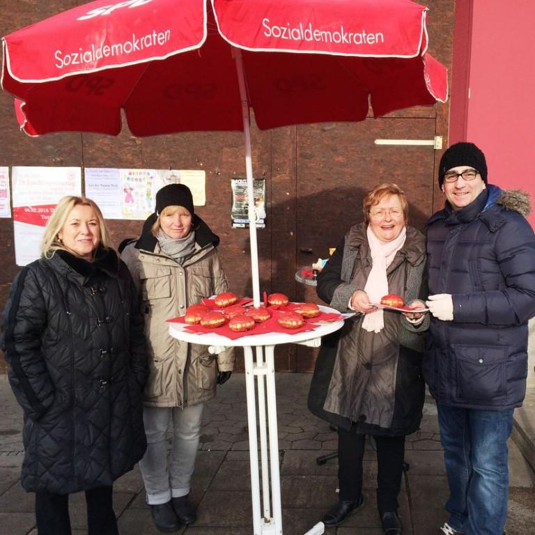 Rote Krapfen